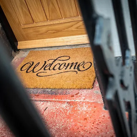 게스트하우스 Kings Arms - Luxury Double - Freestanding Bath - Self Check In 화이트헤이븐