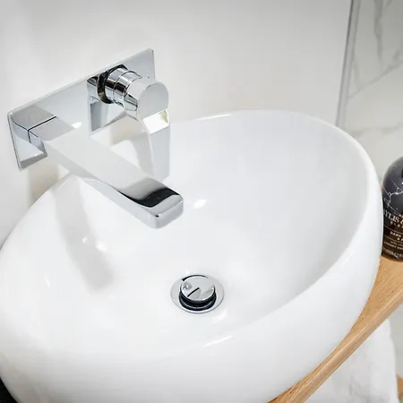 Kings Arms - Luxury Double - Freestanding Bath - Self Check In *